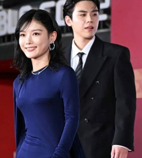 聚创配资 金裕贞金度勋双方否认恋情：杀青之后的团队旅行